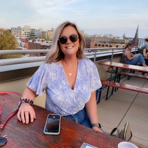 Meet your Posher, Megan